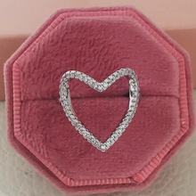 Load image into Gallery viewer, LUXE Heart Ring
